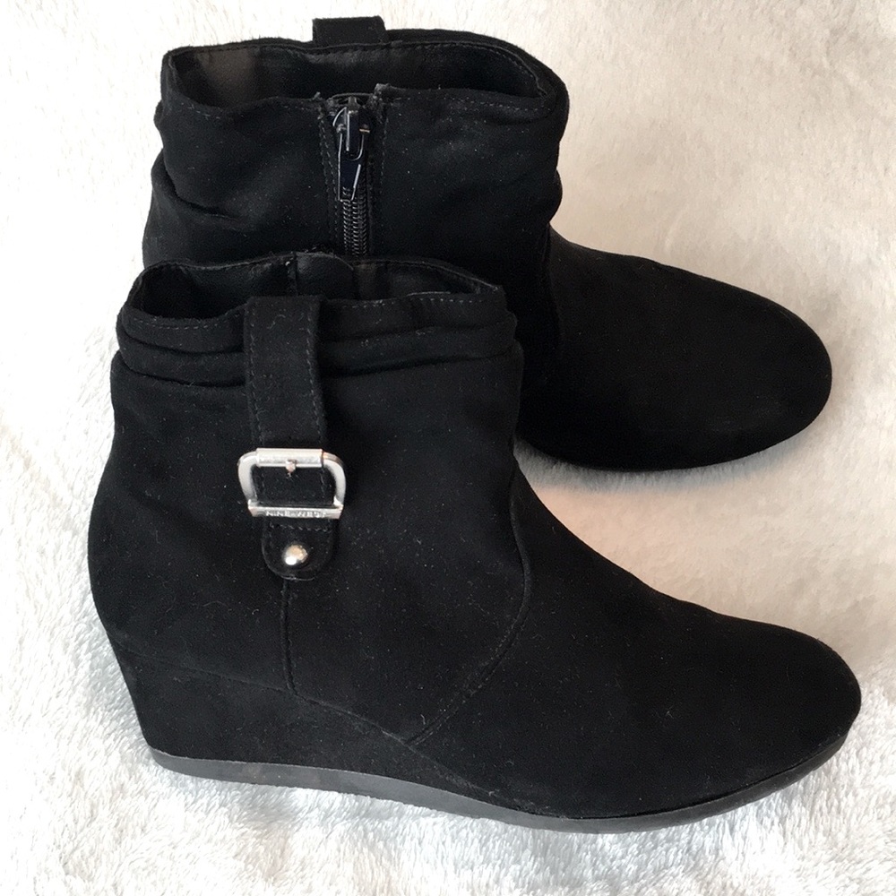 Nine West girls boots size 3
